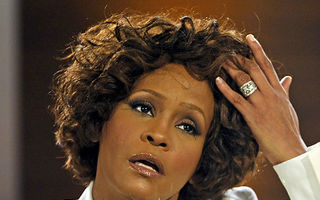 Whitney Houston a luat Xanax şi a adormit în cadă