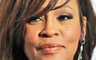Whitney Houston: înmormântarea va fi privată