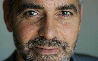 Singur acasă: George Clooney, măcinat de alcool, pastile și insomnie