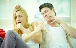 Sănătatea ta: Cum distruge fumatul o relaţie de cuplu. Află motivele!