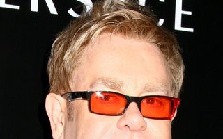 Elton John, acuzat că a furat versurile unei piese