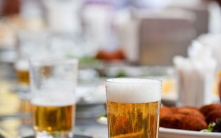 58% dintre romani optează pentru bere atunci când consumă alcool