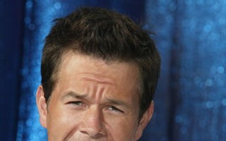 Mark Wahlberg dă Bac-ul. La 41 de ani!