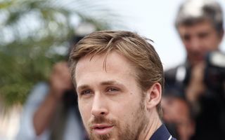 Ryan Gosling: Mă plac femeile pentru că ştiu să ascult"