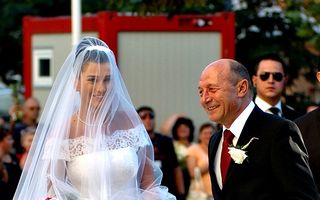 Nunta Elenei Băsescu: Dansul miresei cu preşedintele