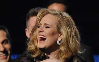 Ascultă aici noua piesă semnată Adele!