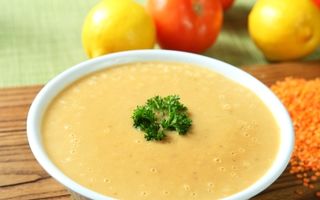 Reţetă Andreea Raicu: Supă de linte cu mentă, delicioasă şi sănătoasă