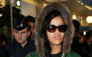 Rihanna și-a luat lenjerie de lux în Paris