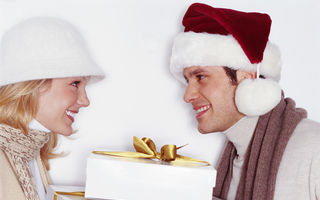 10 idei de cadouri: Ce să-i cumperi iubitului tău de Crăciun