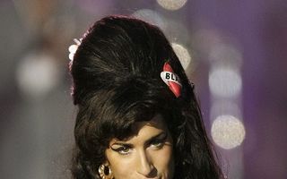 Amy Winehouse a murit accidental