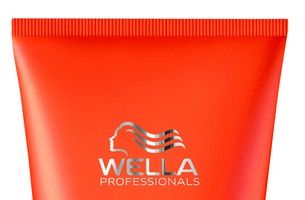 Enrich Straight Leave In Cream de la Wella Professionals