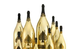 Colecţia rară şi unică „Armand de Brignac Dynastie”