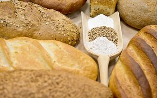 Alimentele periculoase: De ce trebuie să evitați pâinea albă, mezelurile şi băuturile energizante