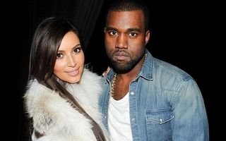 Kim Kardashian şi Kanye West s-au logodit