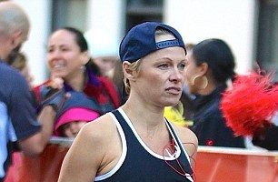 Pamela Anderson, o femeie puternică: Vedeta a terminat maratonul de la New York