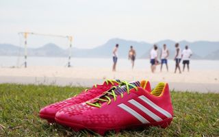 adidas se pregătește de Cupa Mondială cu Samba, noua colecție de ghete pentru fotbal