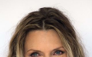 Michelle Pfeiffer: Operaţiile estetice minore sunt bune