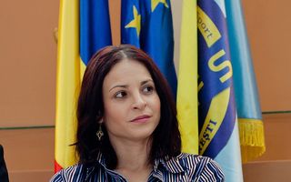 Corina Ungureanu: "Ce poţi să zici, fiare şi oameni tâmpiţi pe şosele"