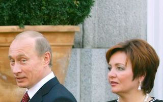 Vladimir Putin și soția sa au divorţat oficial