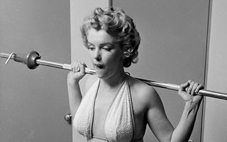 Diva anilor '50, în imagini rare: Marilyn Monroe trăgea de fiare ca să fie în formă