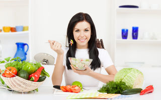 Sănătatea ta: 5 trucuri eficiente ca să nu exagerezi cu mâncatul