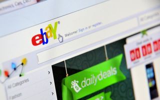 EBay atacat de hackeri. Posibile daune şi pentru utilizatorii români! Schimbaţi parola!