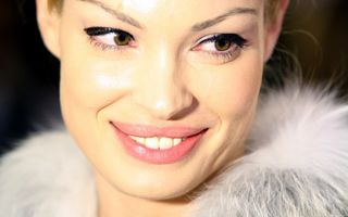 Cum să arăţi ca Valentina Pelinel. 3 secrete de fotomodel