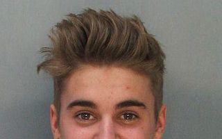 Justin Bieber, condamnat pentru vandalism
