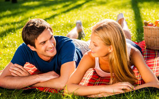 Cum să organizezi un picnic perfect. 3 sfaturi esenţiale
