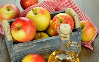 Dr. Oz: Cum te ajută oţetul de mere în ritualul de înfrumuseţare