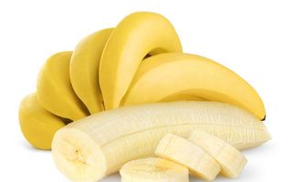 Banana este un fruct minune. Descoperă la ce te ajută!