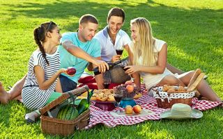 7 combinaţii sănătoase şi rapide pentru un picnic reuşit