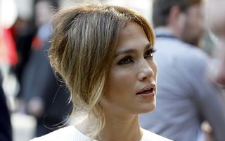 Jennifer Lopez îşi lansează primul volum de memorii