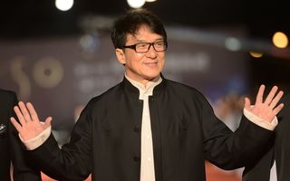 Jackie Chan a sosit la Bucureşti