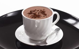 Studiu: O ceaşcă de cacao cu lapte pe zi ameliorează memoria