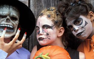 10 lecții bune și rele pe care copiii le pot învăța de Halloween