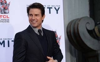 Tom Cruise are o relaţie cu Miranda Kerr