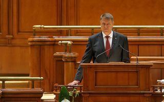 Iohannis a depus jurământul în Parlament: "Voi fi preşedintele tuturor românilor"