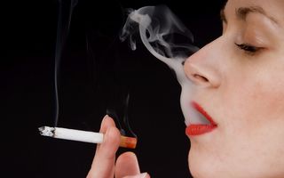 Stilul de viaţă nesănătos provoacă peste 40% din cazurile de cancer. Fumatul, cel mai mare risc