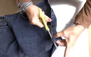 VIDEO: Ce poţi face cu jeanșii pe care nu-i mai porţi