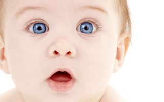 VIDEO: Cum reacționează bebelușii când trec prin tunel
