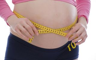 Mamele obeze riscă să aibă copii supraponderali sau obezi