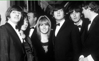 Prima soţie a lui John Lennon, femeia care l-a iubit şi i-a iertat toate aventurile