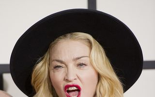 Madonna a pus ochii pe un manechin de 23 de ani