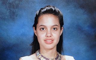 Cum arătau în adolescență Angelina Jolie, Brad Pitt și multe alte vedete?