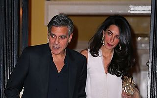 Amal Clooney este una dintre cel mai bine îmbrăcate femei de la Hollywood