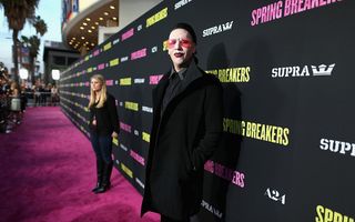 Marilyn Manson vrea să facă sex cu Madonna