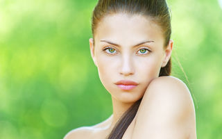 Frumuseţe. 4 trucuri care îi oferă strălucire naturală tenului tău. Fii perfectă fără machiaj!