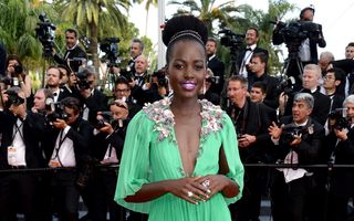 Modă. 9 ţinute spectaculoase pe covorul roşu de la Cannes