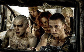 „Mad Max: Drumul Furiei” domină atât box office-ul în România, cât şi pe cel internaţional